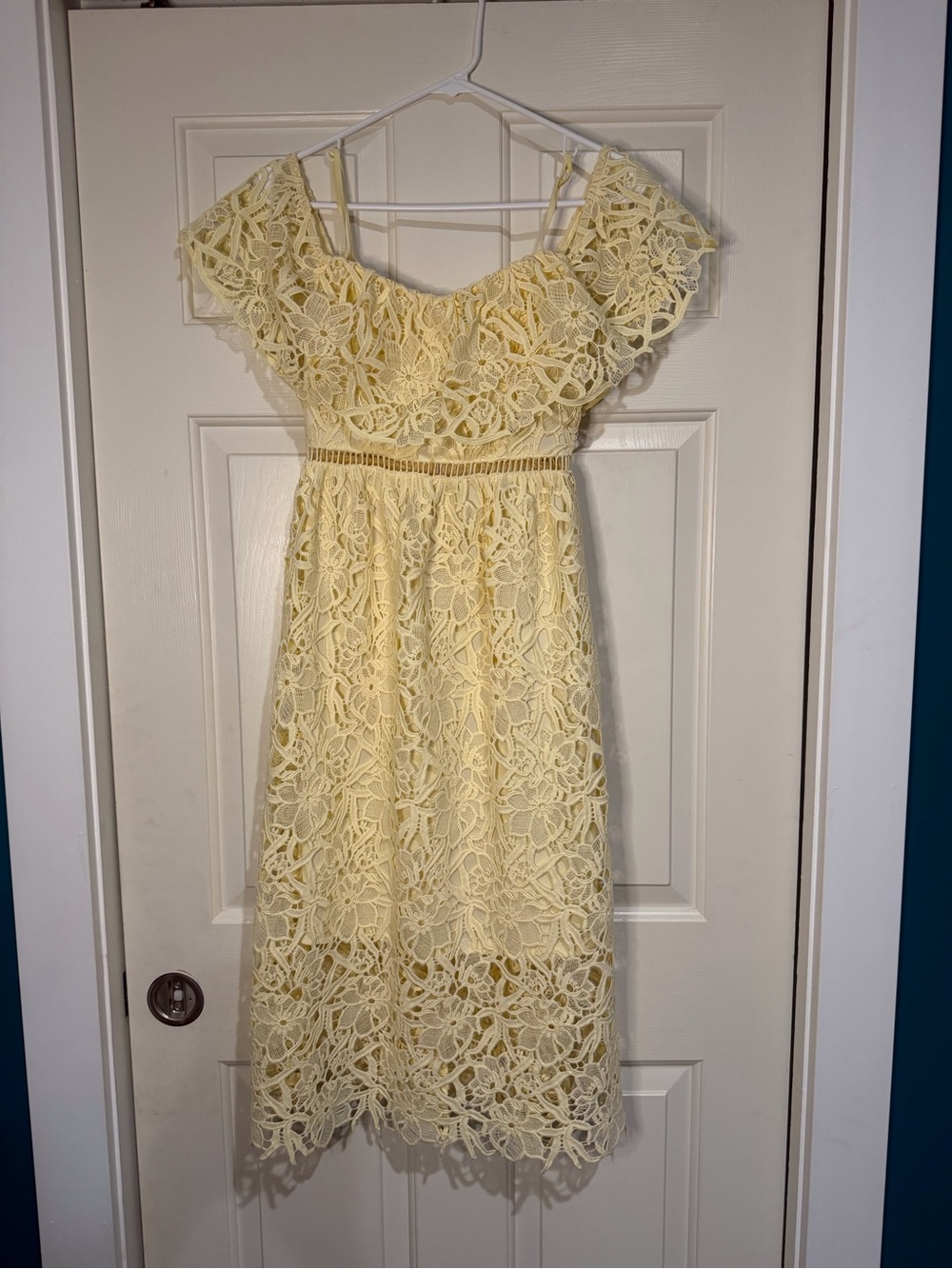 ASTR Pale Yellow Lace Off-Shoulder Midi Dress